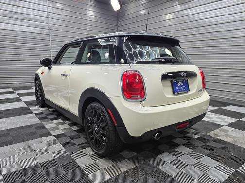 2017 MINI Hardtop Cooper