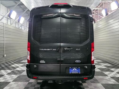 2022 Ford Transit-350 XLT