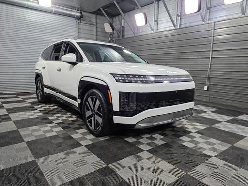 2026 Hyundai IONIQ 9 SEL 7-Pass 3rd Row AWD Dual Motor Electric Luxury SUV