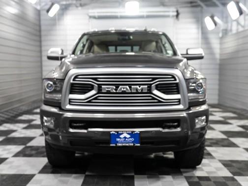 Photo 2 of 40 of 2018 RAM 2500 Longhorn