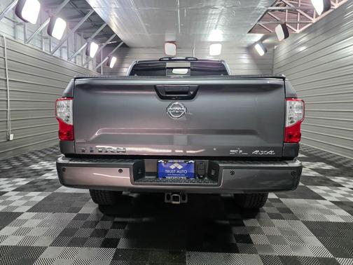 2018 Nissan Titan SL