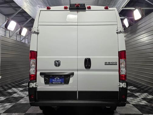 2024 RAM ProMaster 2500 Tradesman