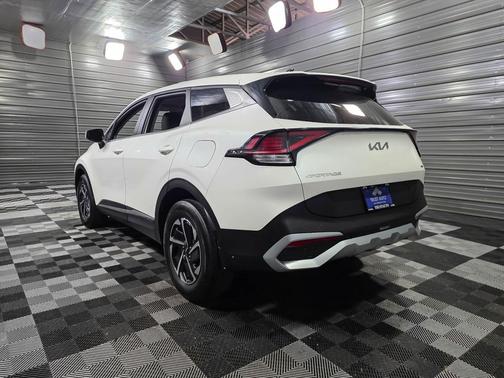 2023 Kia Sportage Hybrid LX