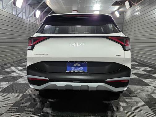 2023 Kia Sportage Hybrid LX