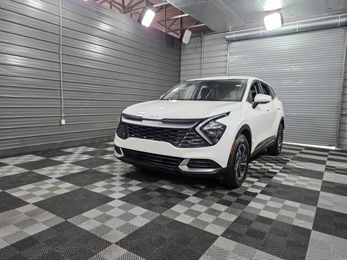 2023 Kia Sportage Hybrid LX