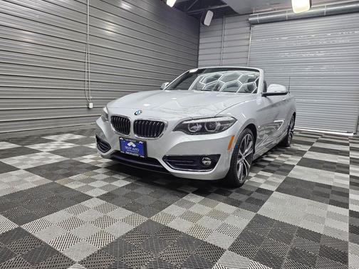 Glacier Silver Metallic 2018 BMW 230 xDrive