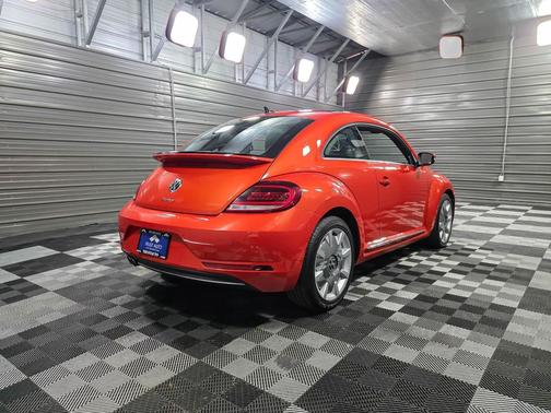 2019 Volkswagen Beetle 2.0T SE