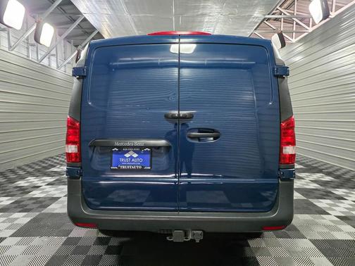 2022 Mercedes-Benz Metris Base