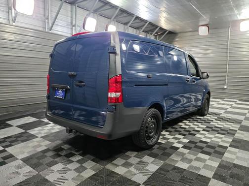 2022 Mercedes-Benz Metris Base