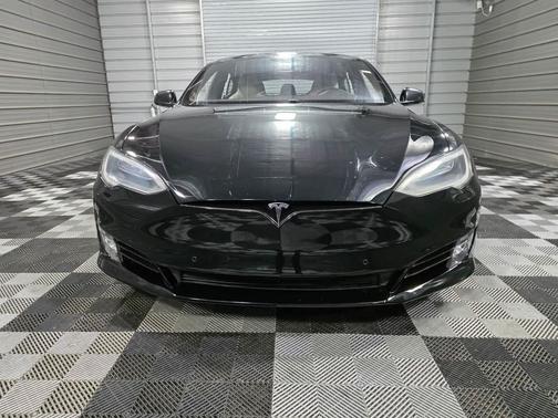 2016 Tesla Model S 75D