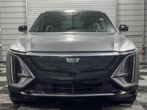 2024 Cadillac LYRIQ Tech