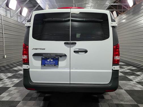 2020 Mercedes-Benz Metris Base