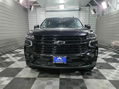 2024 Chevrolet Suburban RST