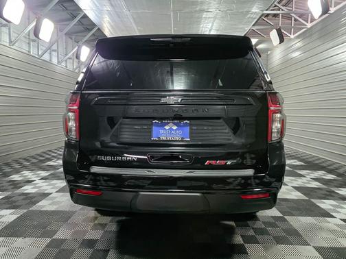 2024 Chevrolet Suburban RST