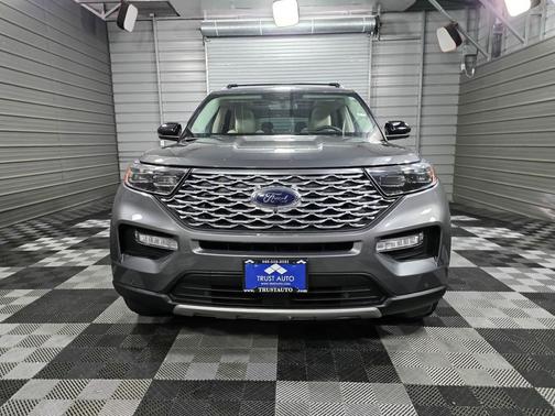 2021 Ford Explorer Platinum 4WD 6-Passenger 3.0L Ecoboost SUV