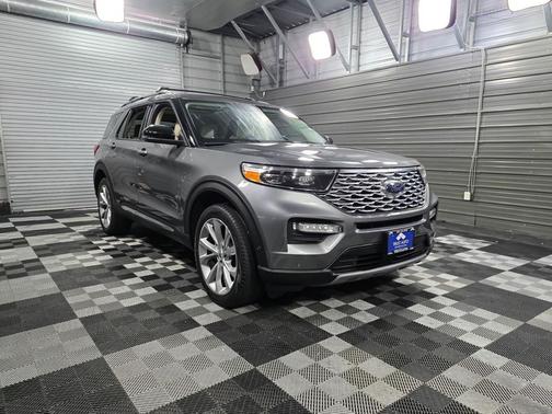 2021 Ford Explorer Platinum 4WD 6-Passenger 3.0L Ecoboost SUV