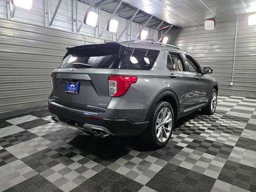 2021 Ford Explorer Platinum 4WD 6-Passenger 3.0L Ecoboost SUV