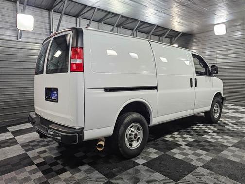 2021 GMC Savana 2500 Work Van