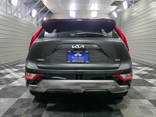 2024 Kia Niro Touring