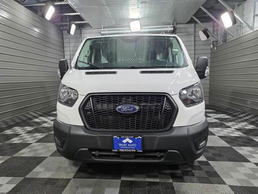 2022 Ford Transit-250 Base