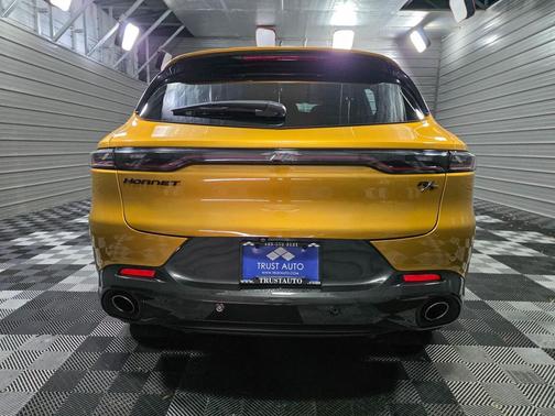 Acapulco Gold 2024 Dodge Hornet R/T Plus AWD Hybrid SUV w/Blacktop Pkg