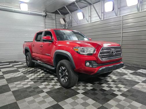 2017 Toyota Tacoma TRD Sport