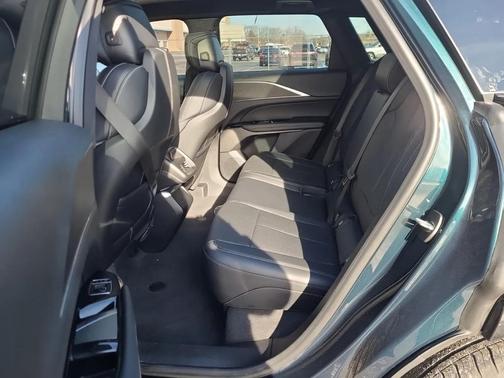 2024 Cadillac LYRIQ Sport