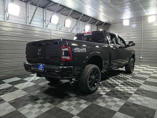 2022 RAM 2500 Laramie 4WD Crew Cab 6.4L V8 Hemi Pickup Truck w/Night/Level A Pkgs