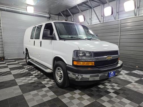 2020 Chevrolet Express 2500 RWD 2500 Regular Wheelbase WT