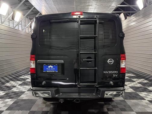2021 Nissan NV Passenger NV3500 HD S V6