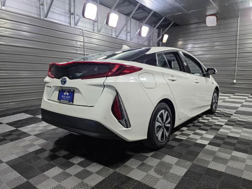 2018 Toyota Prius Prime LE