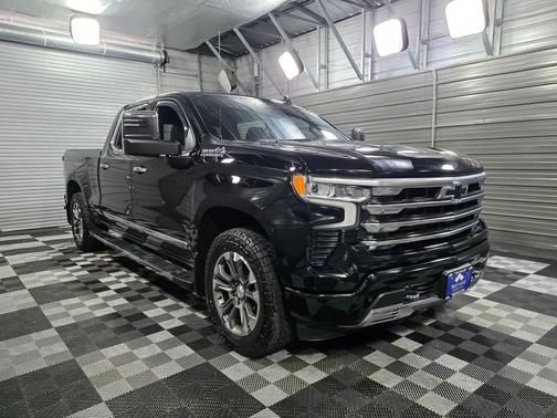 Black 2023 Chevrolet Silverado 1500 High Country