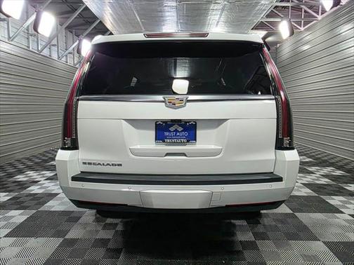 2020 Cadillac Escalade ESV Premium Luxury