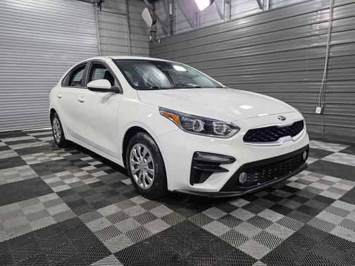Clear White 2021 Kia Forte FE