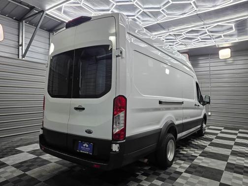 Oxford White 2023 Ford Transit-350 Base