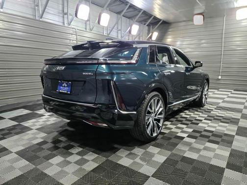 2024 Cadillac LYRIQ Luxury