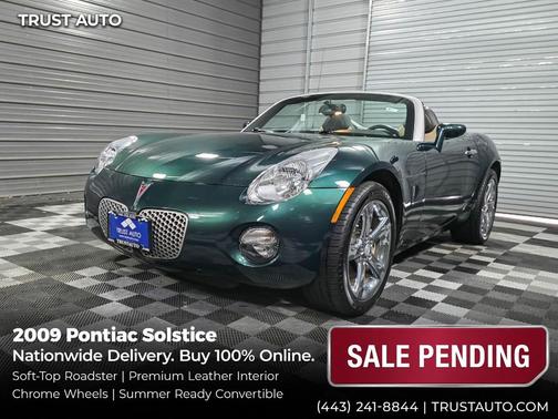 Envious (Emerald Green Met) 2009 Pontiac Solstice Soft-Top Convertible
