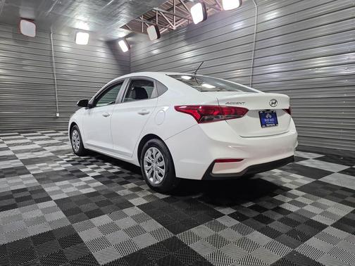 2022 Hyundai Accent SEL