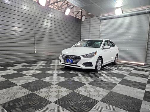 2022 Hyundai Accent SEL