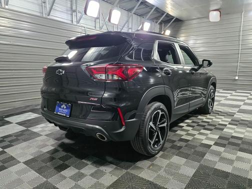 Mosaic Black Metallic 2021 Chevrolet Trailblazer RS