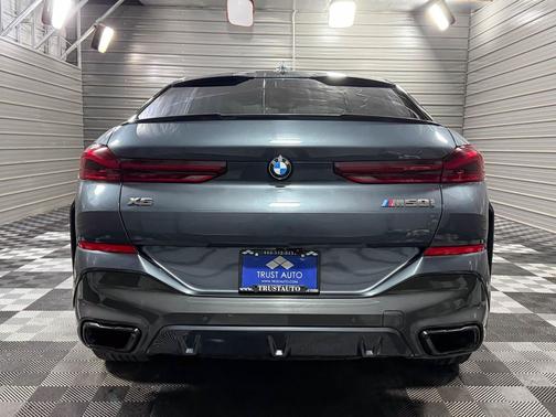2022 BMW X6 M50i AWD Luxury SUV w/Executive Pkg