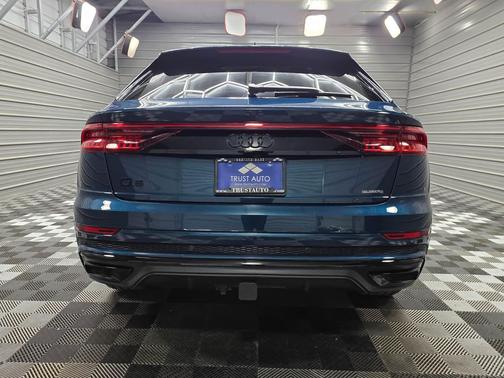 2021 Audi Q8 55 Premium Plus