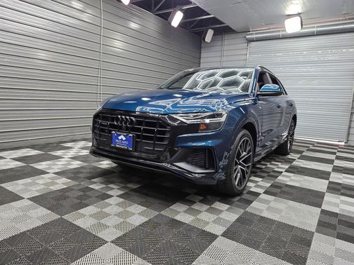 2021 Audi Q8 55 Premium Plus