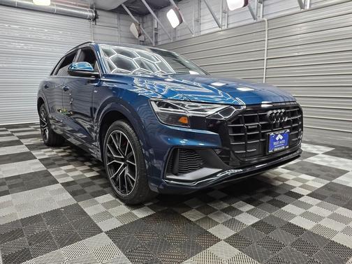 2021 Audi Q8 55 Premium Plus