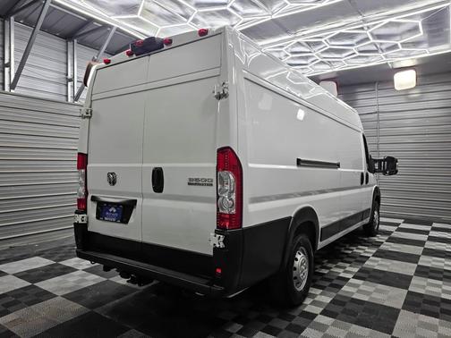 Bright White Clearcoat 2023 RAM ProMaster 3500 High Roof