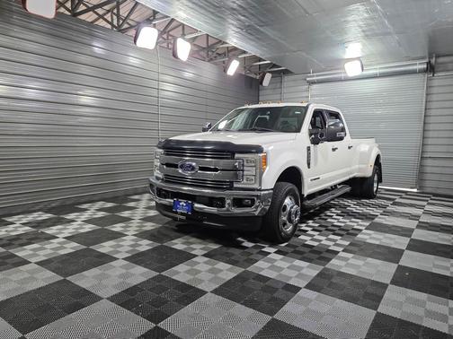 2017 Ford F-350 Lariat