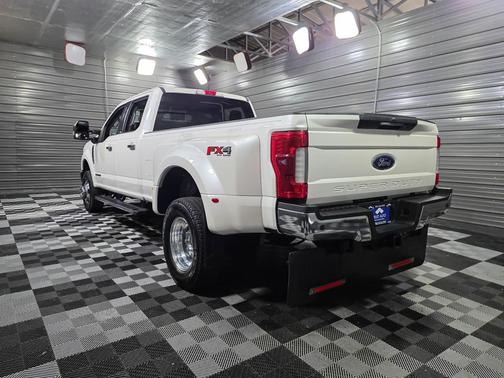2017 Ford F-350 Lariat