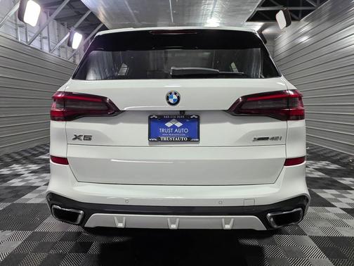 Alpine White 2020 BMW X5 xDrive40i AWD Luxury SUV w/M-Sport Pkg