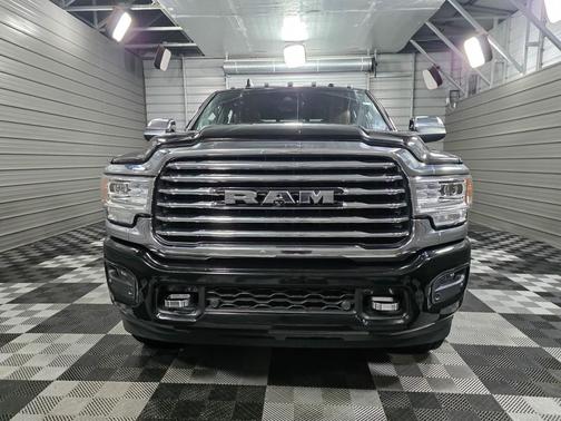 2019 RAM 3500 Limited 4WD Crew Cab 8FT Long Bed Cummins HO Diesel Pickup Truck w/Level 1 Equipment Group