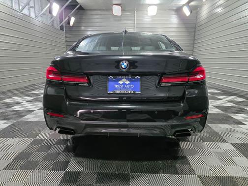 2022 BMW 540 i